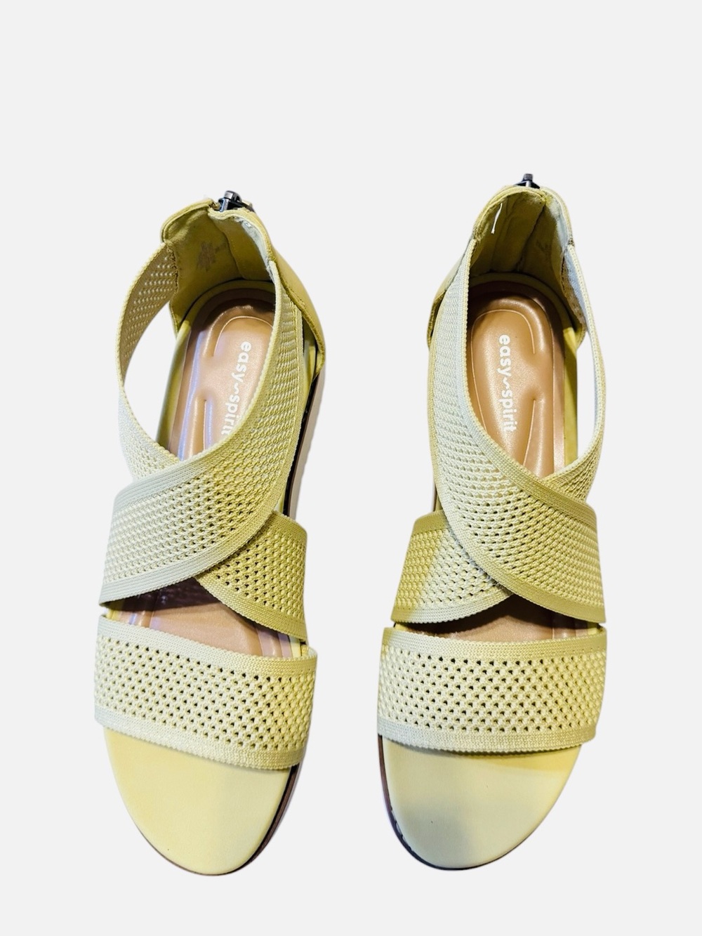 🌟🌼NIB EASY SPIRIT YELLOW EANDER 2 Women's Yellow Crisscross Knit Sandals